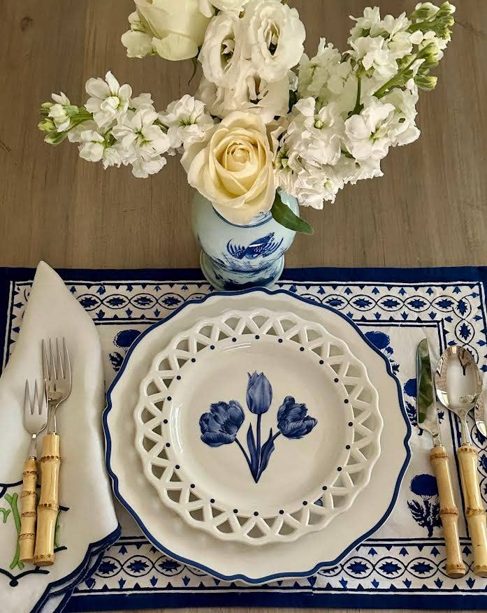 30 Piece Genuine Bamboo Flatware: 1 Place Setting is 5 pieces