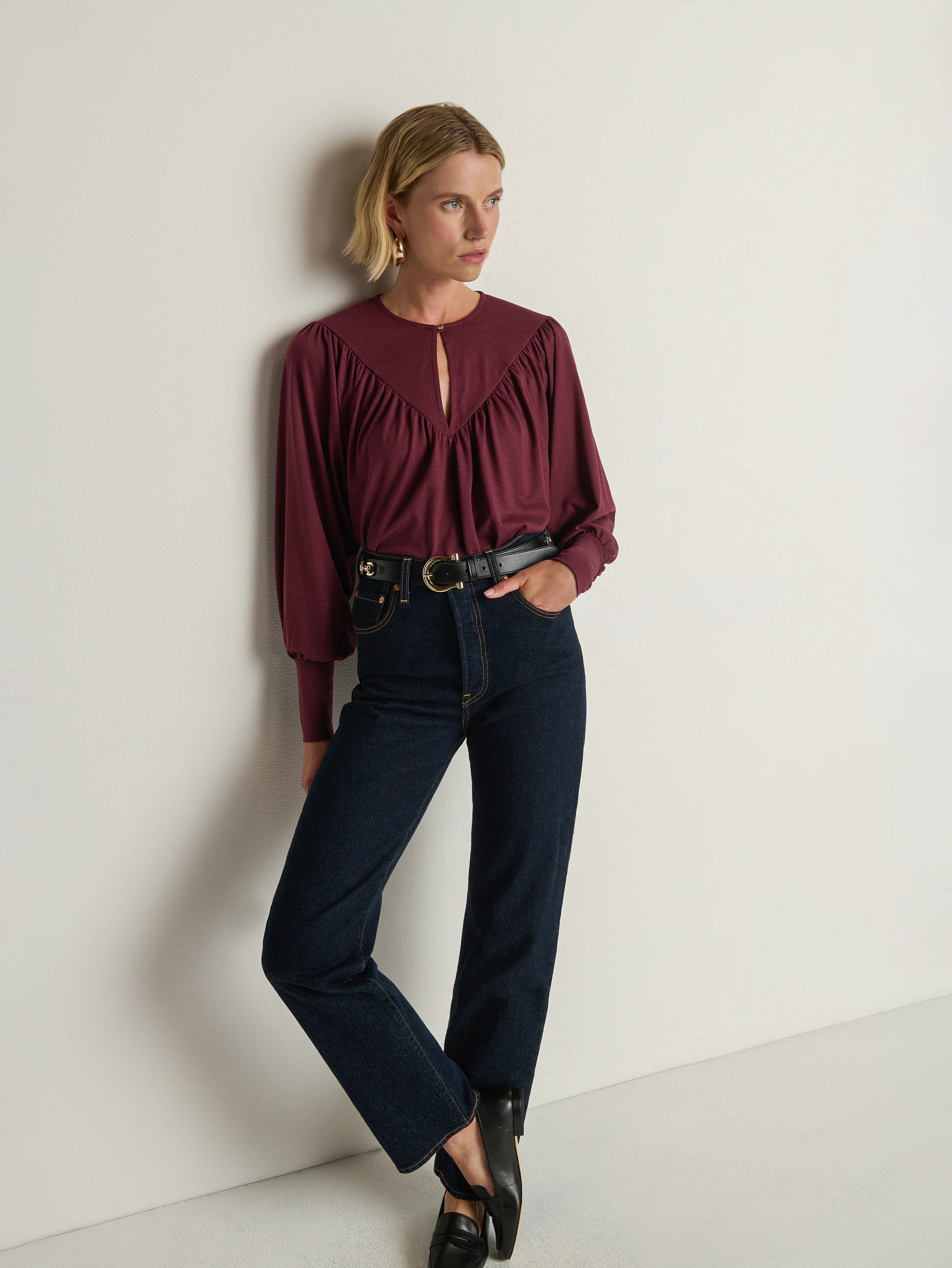Jeannie Keyhole Top Port