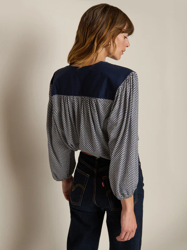 Twyla Long Sleeve Tossed Geo