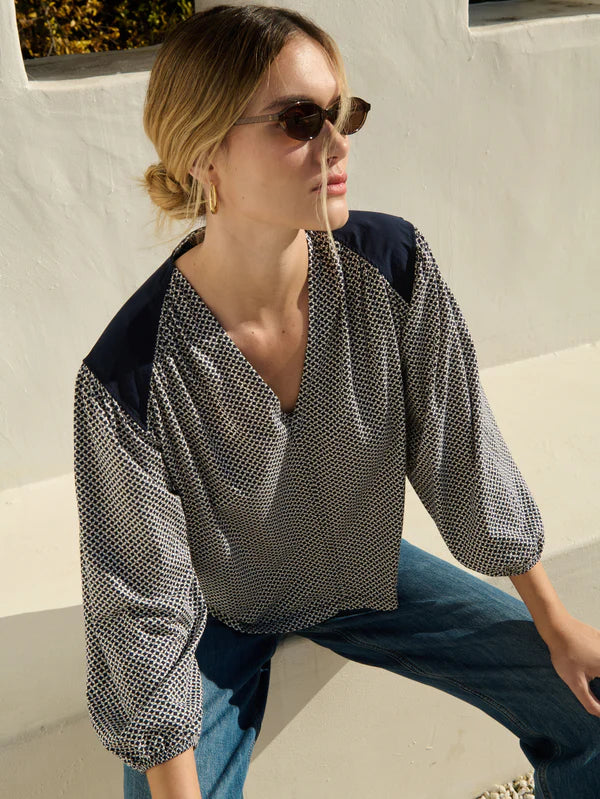 Twyla Long Sleeve Tossed Geo